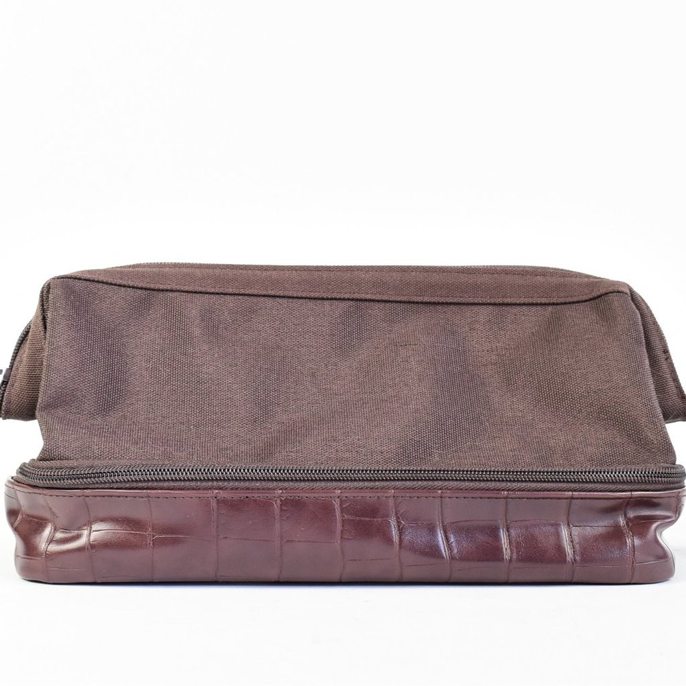 NWOT Beis The Dopp Cosmetics Case - Espresso Croc